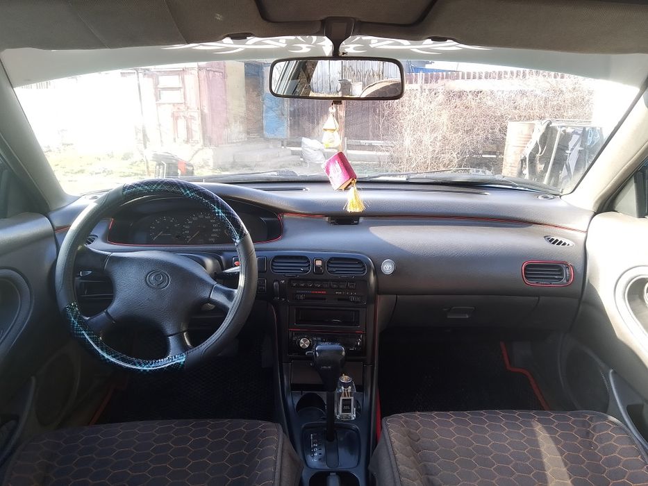 Продам Мазду Кронос автомат