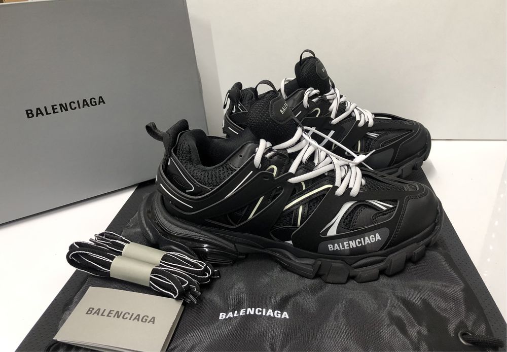 Balenciaga Track Black/White Stripe Balenciaga Track Made Vietnam