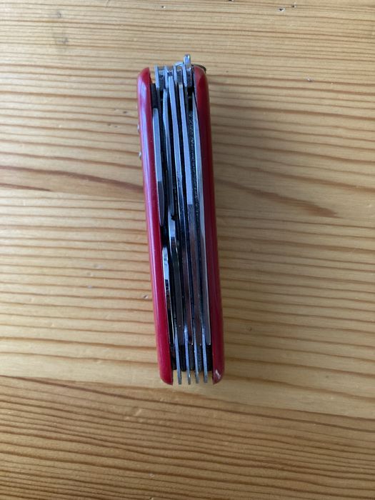 Многофункционална ножка