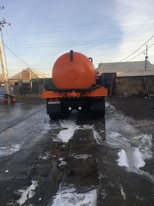 Ассенизатор Водовоз