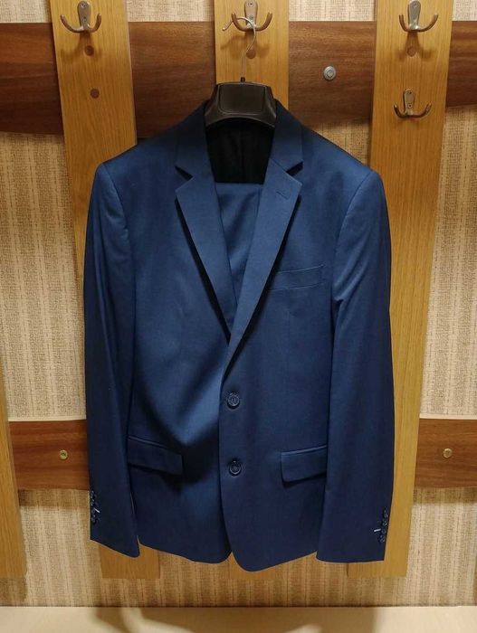 Почти нов мъжки костюм за бал Styler размер 48 – тъмносин