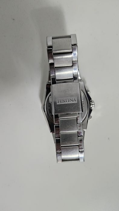 Festina Chronograph F16757 

Telefonul are Face ID nefuncțional!