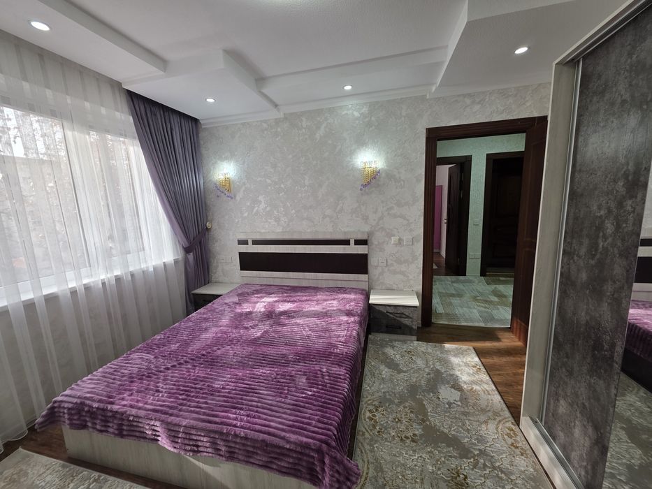 77-серия Кирпич 3 хона 3 этаж 6-метровая веранда шошилинч арзон