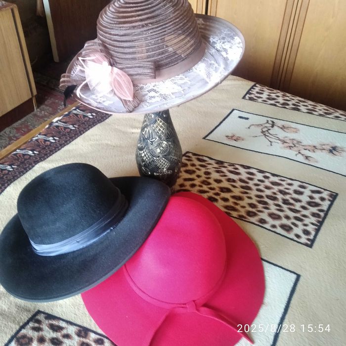 Шляпы из натуральной соломки и фетра