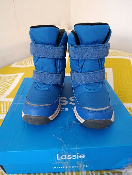 Продам ботинки зимние Ласси