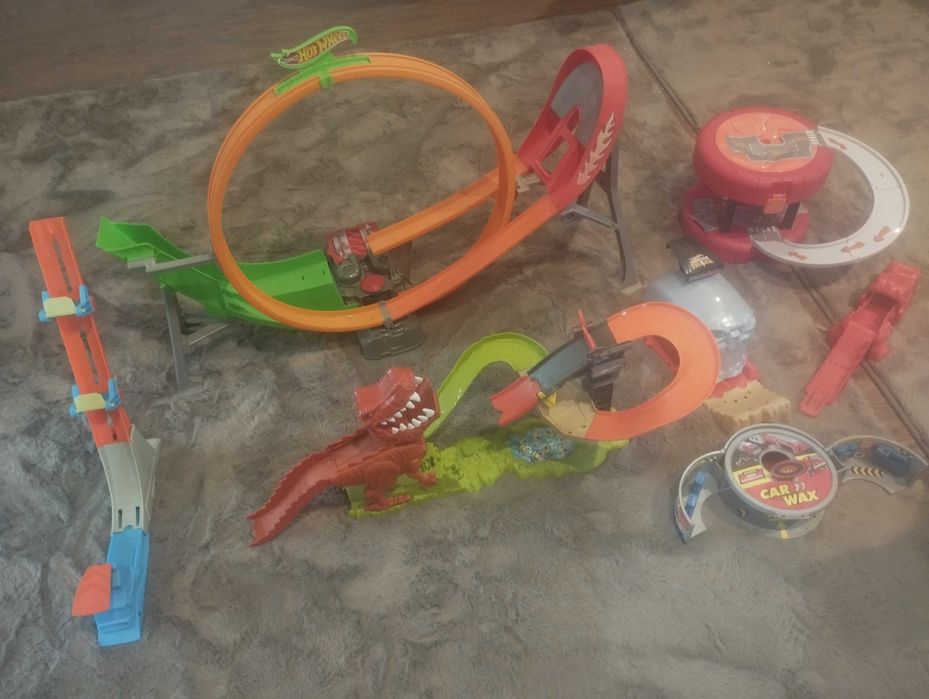 Лот Hot wheels писти за коли