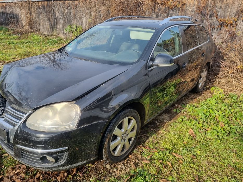 Dezmembrez golf5 plus  1.9 tdi