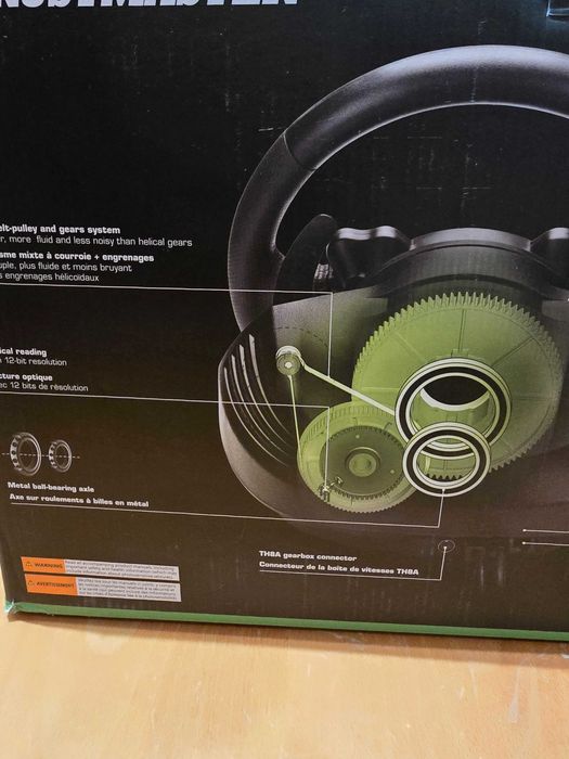 Продавам PC волан с три педала TMX PRO на THRUSTMASTER