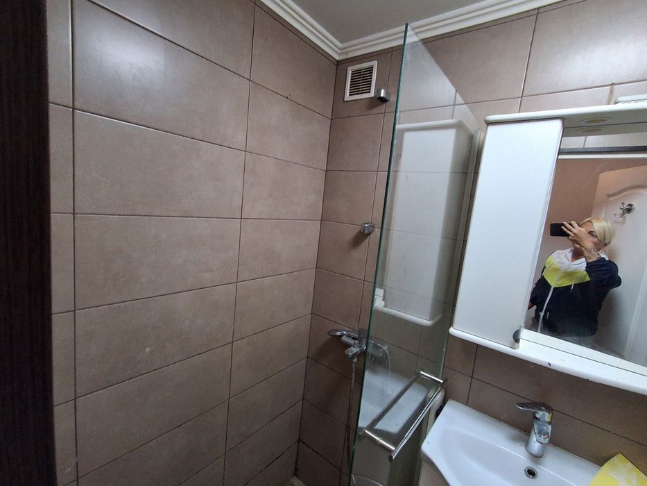 Proprietar, 2 camere ipotesti nr 5 ,Profi ,Zona fata vizavi de Biserica