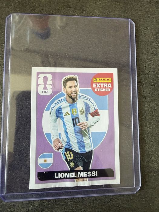 Extra Sticker Messi purple