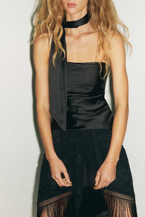 ZARA нова стилна , сатенирана блуза тип шал с драперия  ,размер S