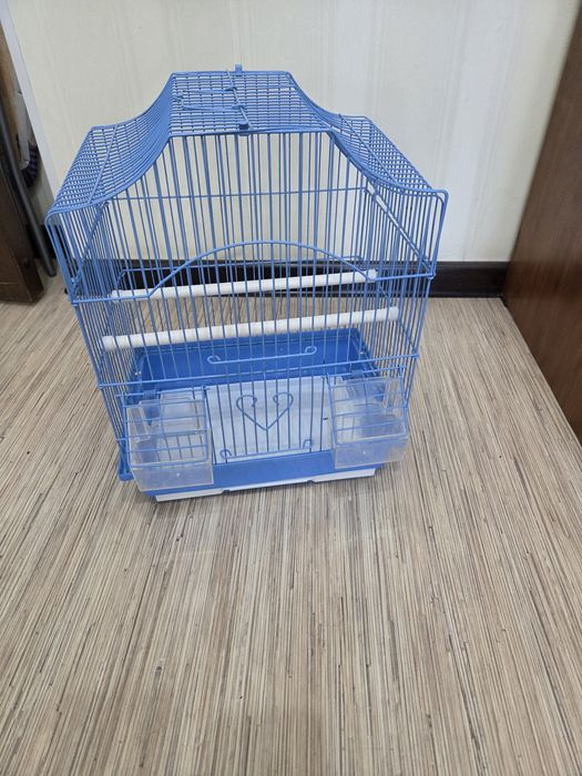 Продам клетку для попугая