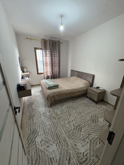 Manzara 3-xonali uy sotiladi!!