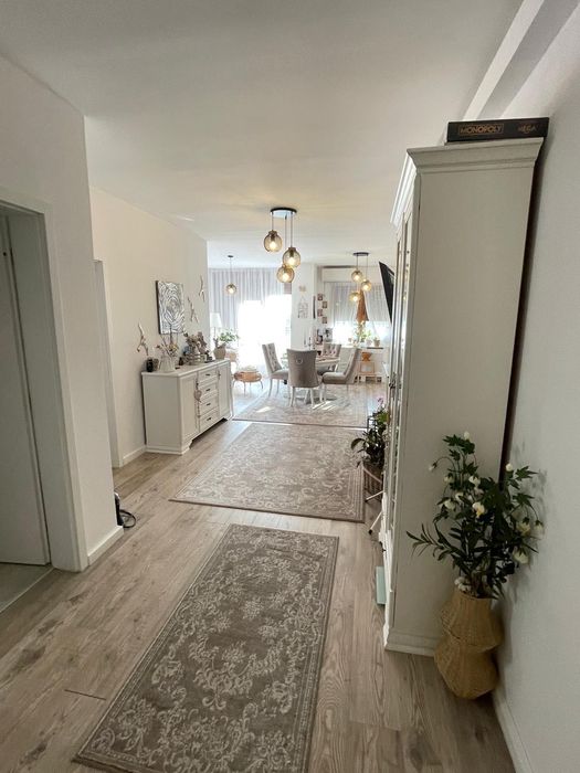 Proprietar, vând apartament 3 camere Torontal, vox