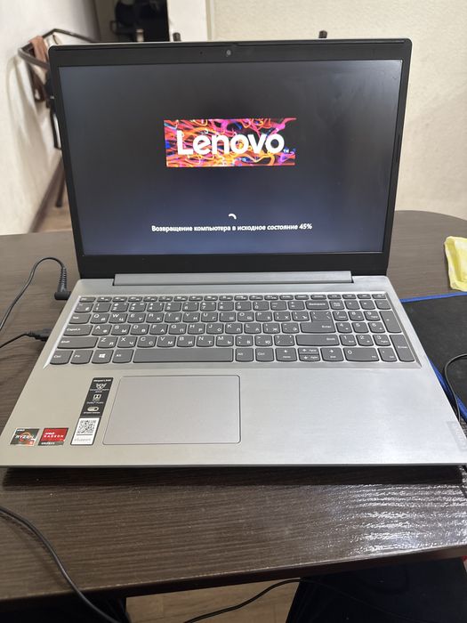 Продаю ноутбук б/у в отличном состоянии