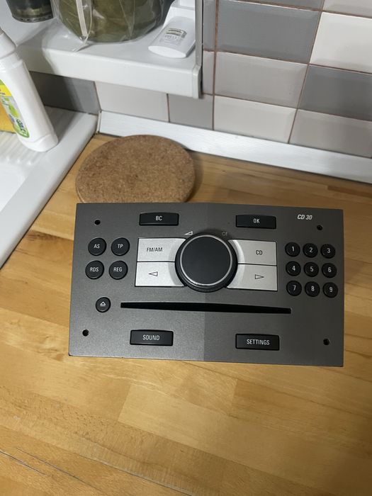 Radio CD original Opel Corsa, Astta tigra