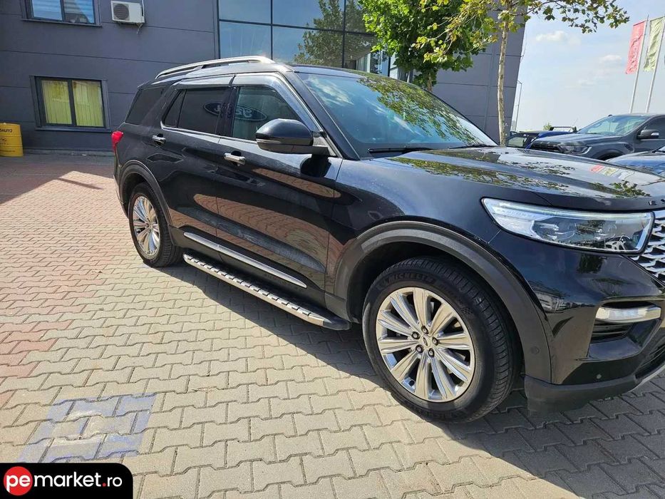Ford Explorer 3.0 PHEV Platinum 4×4 – 457 CP – 7 locuri – 2021