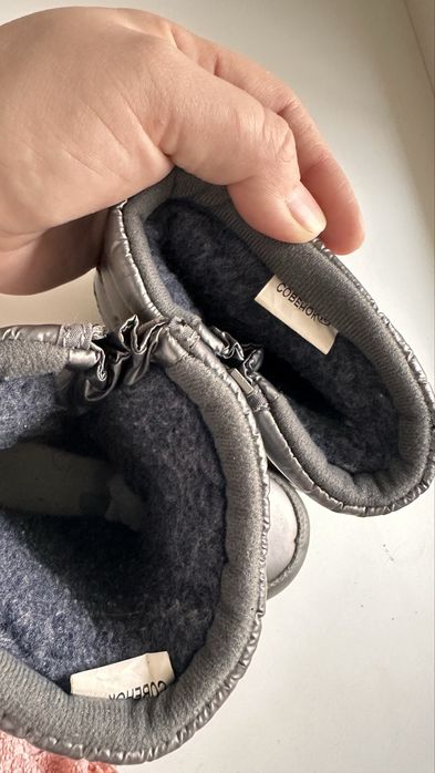 Дутики  для девочки