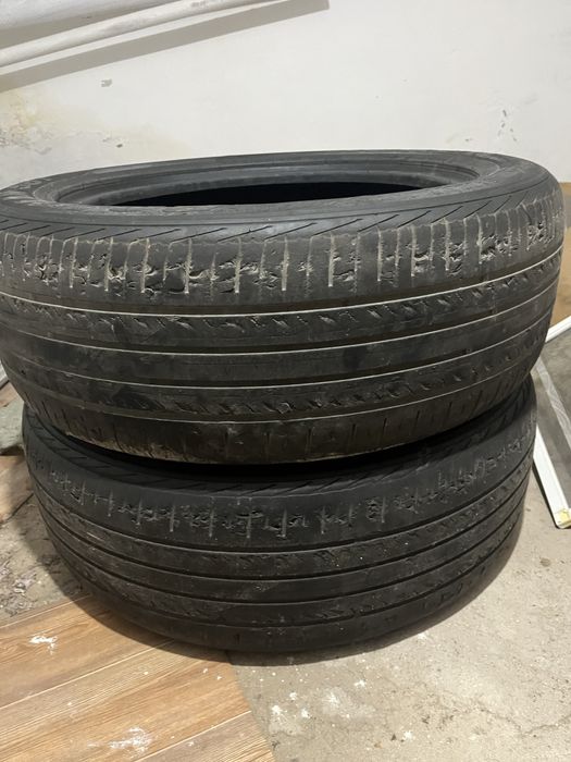 Продам комплект летних шин на 19