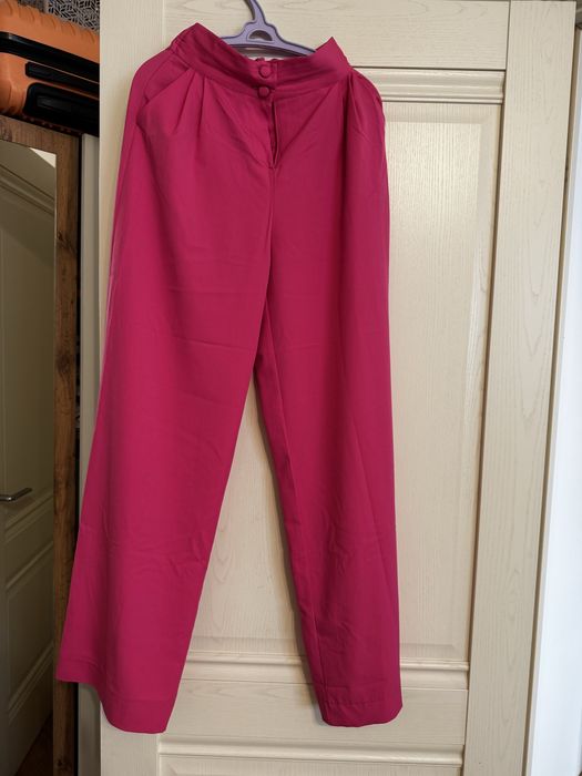 Отдам платья женские