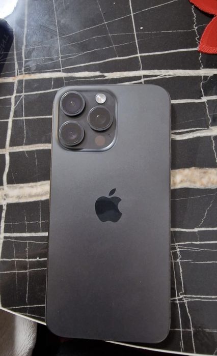 Iphone 15 pro max 256GB 89%sanatate