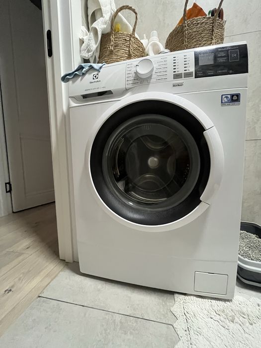Стиральная машина Electrolux 6кг