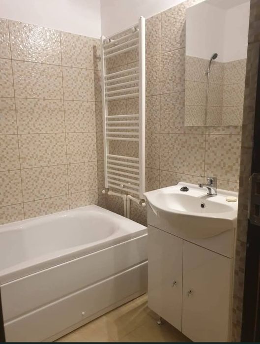 Garsoniera de închiriat