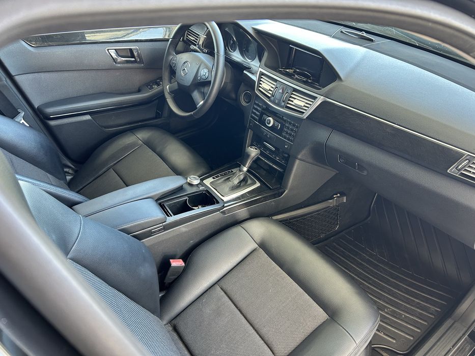 Mercedes e220 automat