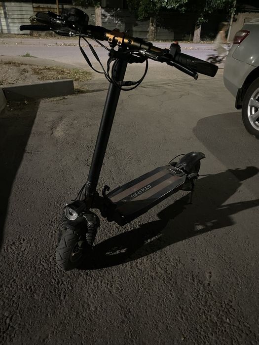 Продам электро самокат