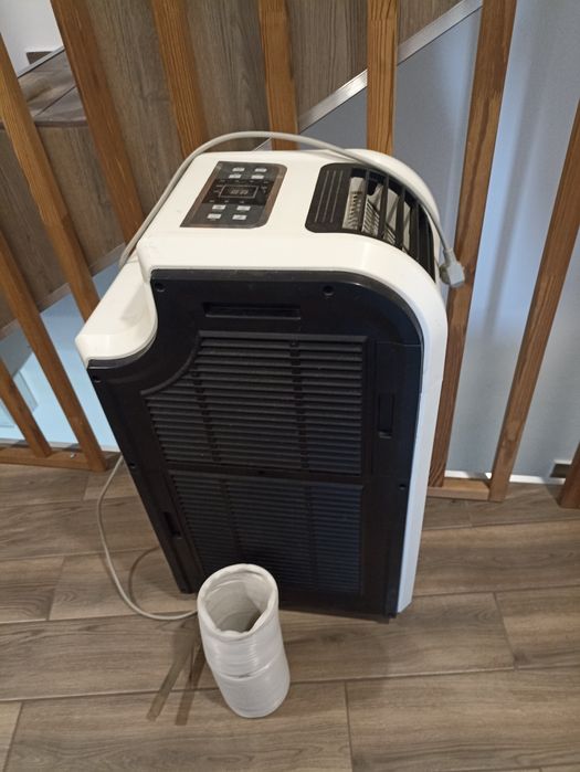 Aparat de aer condiționat portabil Vortex model VAP-A09A1D

Funcționea