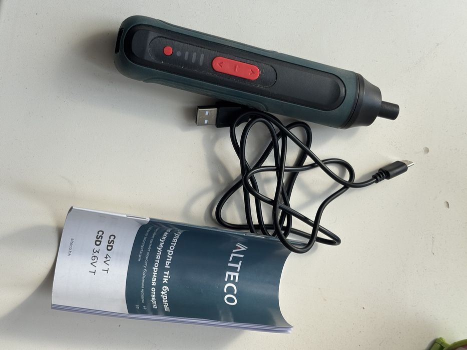 Шуруповерт отвертка…