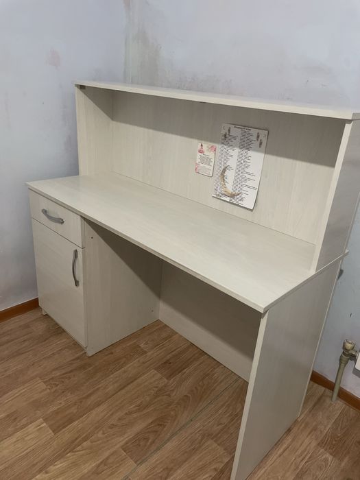 Писменный Стол ресепшн