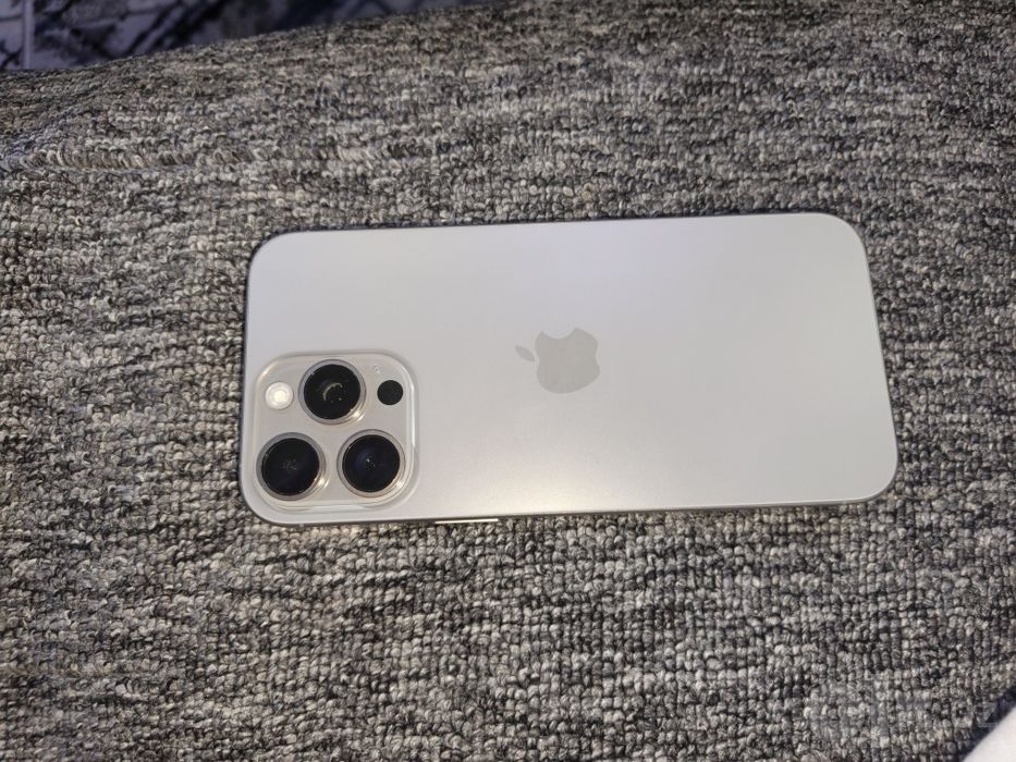 iPhone 16 Pro Max