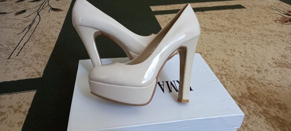 Туфли б/у жағдайы жақсы