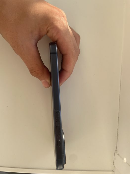 Iphone 17 pro в хорошем состоянии
