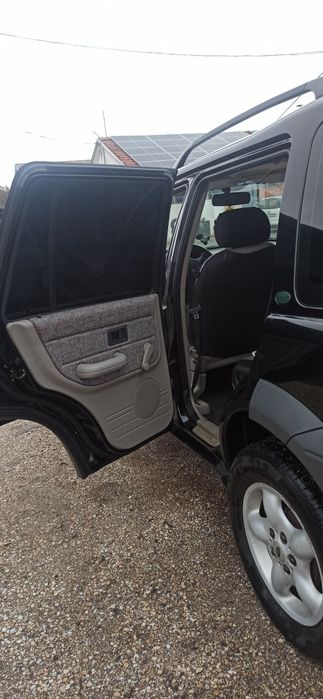 Prodavase land rover