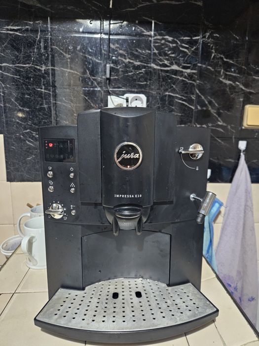 Кафемашина Jura Impressa E 10