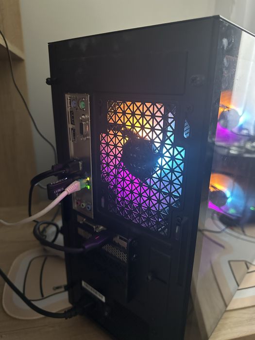 PC Gaming RTX 3050+ i5-10400F + Monitor Odyssey G3 27 inch 144Hz- setup complet