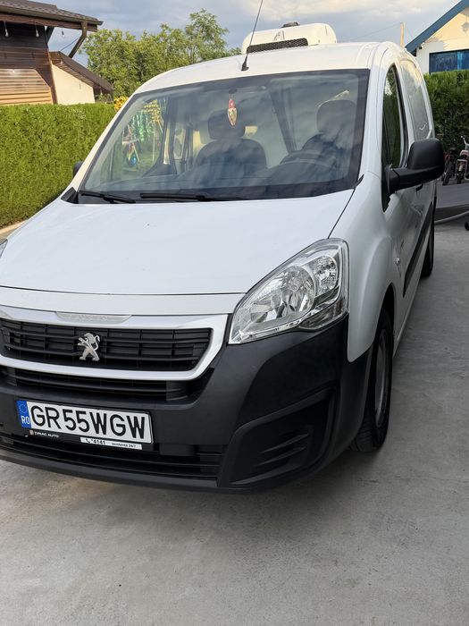 Primul proprietar in Romania!Vand peugeot partner maxi frigorific(0-4 grade)