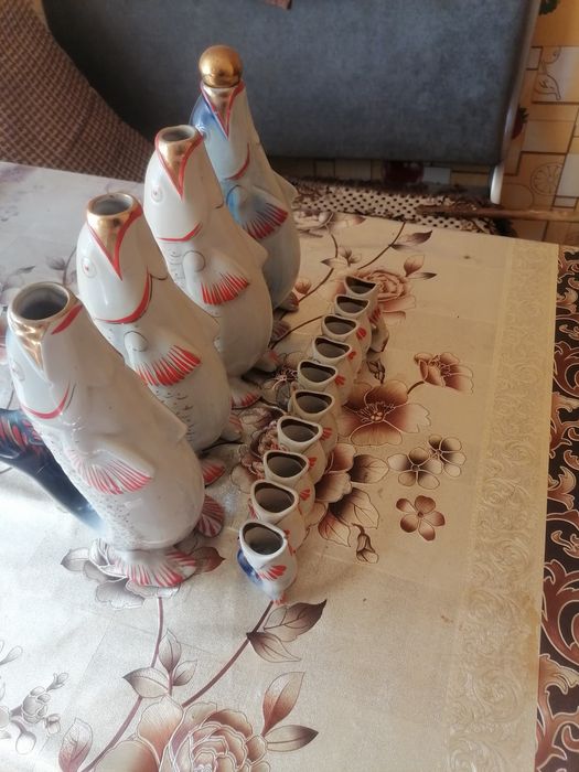 Продам набор рыбок и фужеры.