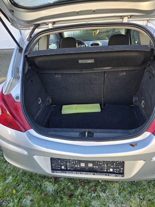 Vand opel corsa 1.4 benzina