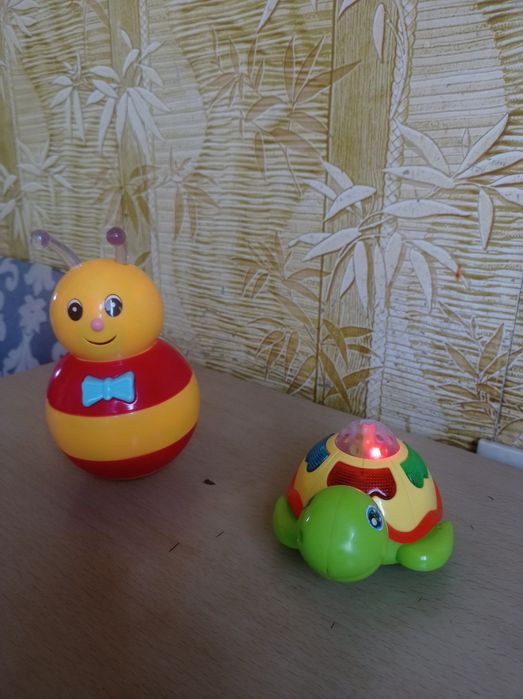 Музыкальные игрушки за 2 шт