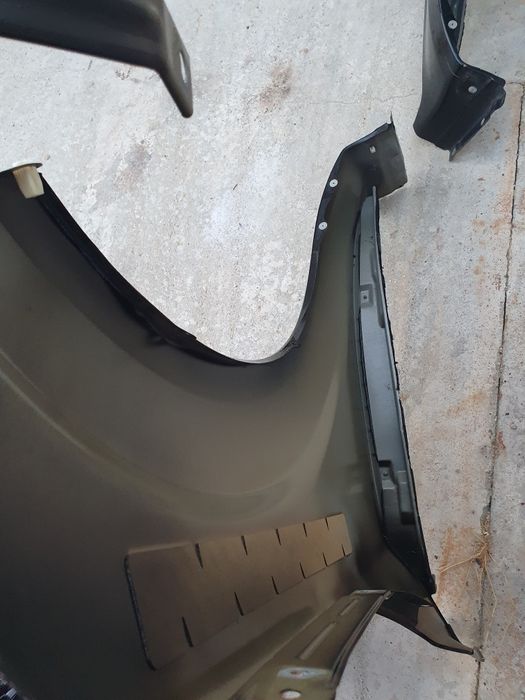 Aripă stânga dreapta fata nissan navara d23 D2.3 np 300 2016-2022