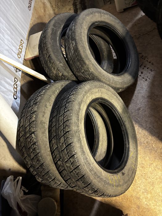 Продается шины размер 185/75/16с