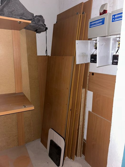 Ламинат разобранный шкаф