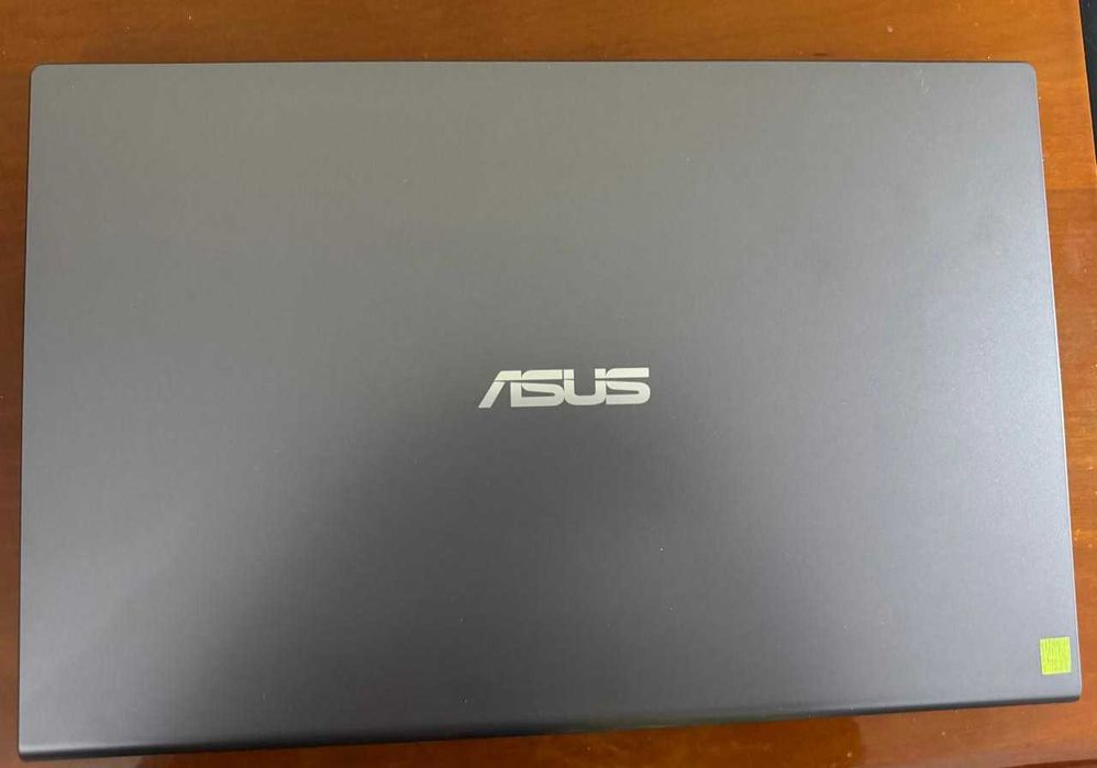 Ноутбук ASUS новый продам.