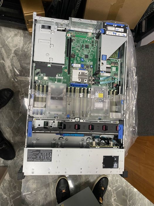 HPE ProLiant DL380 Gen10 сервер