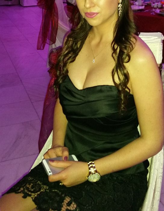 Rochie neagra scurta satin+dantela eleganta