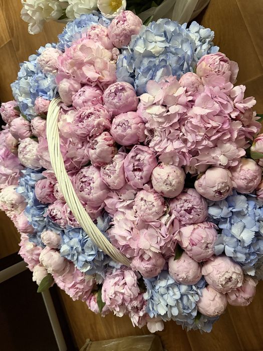 Цветы срочно пионы