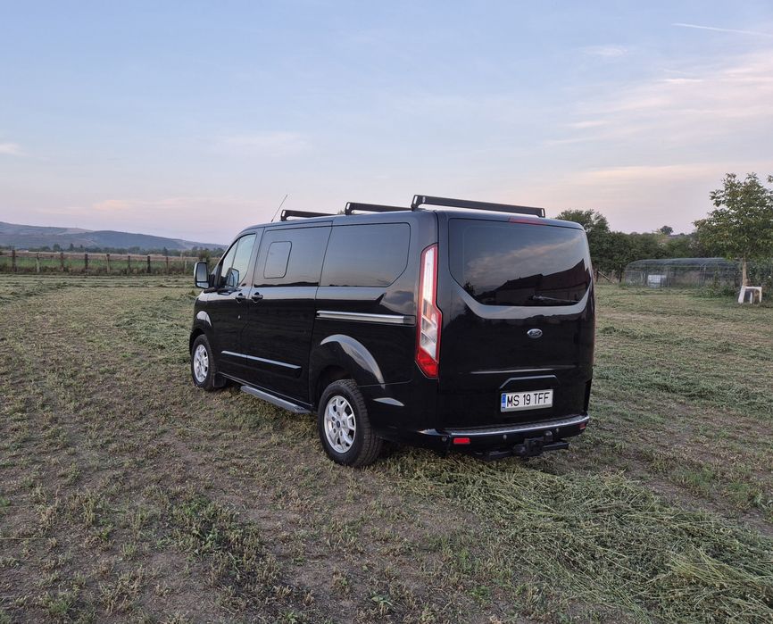 Ford Transit Tourneo Custom 2.2 TDCI 8+1 9 locuri  L1 H1